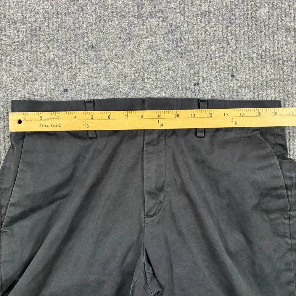 Banana Republic Emerson Chino Pants Mens Size 33x34 Slim Straight Black Casual